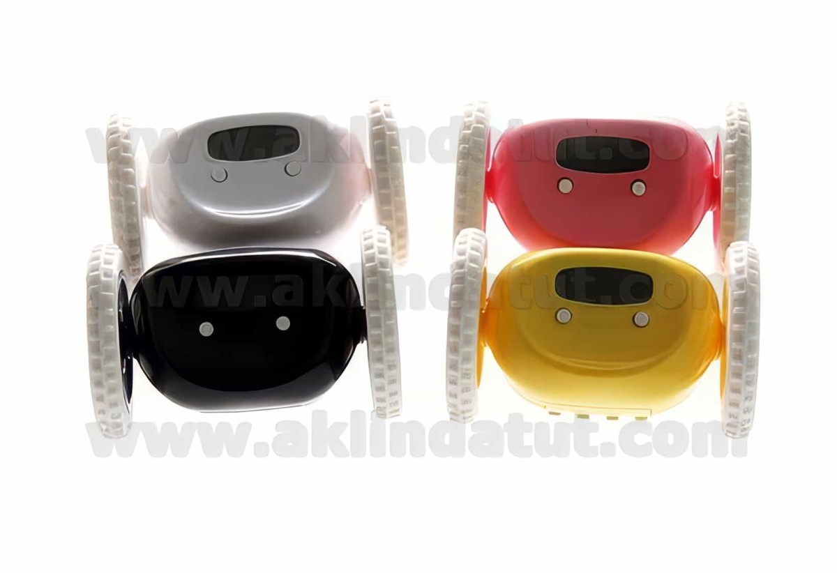 Alarm Çalınca Yüksekten Atlayıp Kaçan Clocky Alarmlı Saat - 1